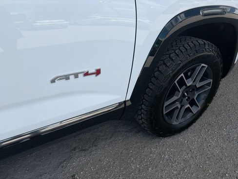 New 2026 GMC Terrain AT4 w/ Technology Package II AWD/4WD image 39