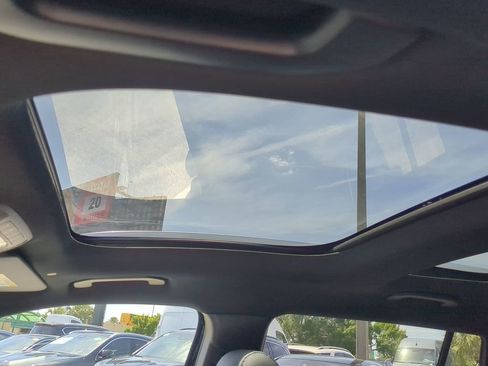 New 2024 Mercedes-Benz GLB 250 4MATIC image 16