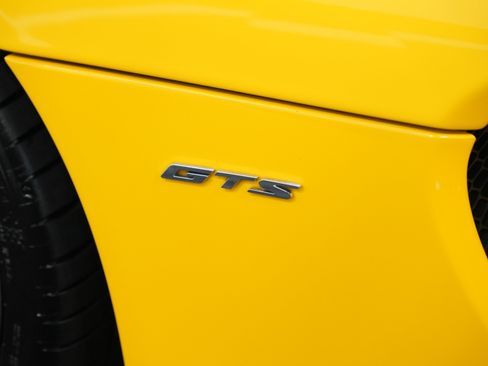 Used 2013 SRT Viper GTS w/ GTS Laguna Interior Pkg image 21