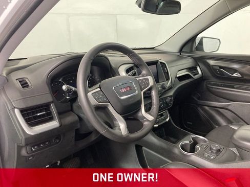 Used 2022 GMC Terrain SLT w/ Infotainment Package II AWD/4WD image 11