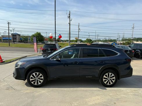 Used 2024 Subaru Outback Premium AWD/4WD image 7