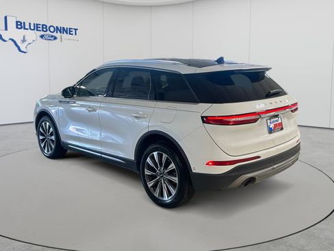 Used 2022 Lincoln Corsair Reserve w/ Elements Package FWD image 7