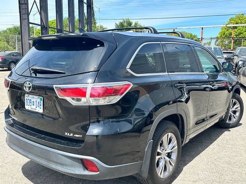 Used 2015 Toyota Highlander XLE AWD/4WD image 9