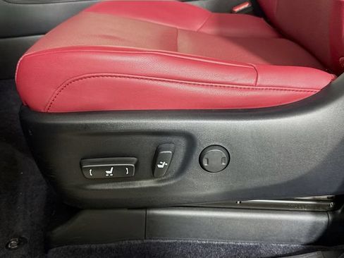Used 2020 Lexus GX 460 Premium w/ Premium Package AWD/4WD image 16