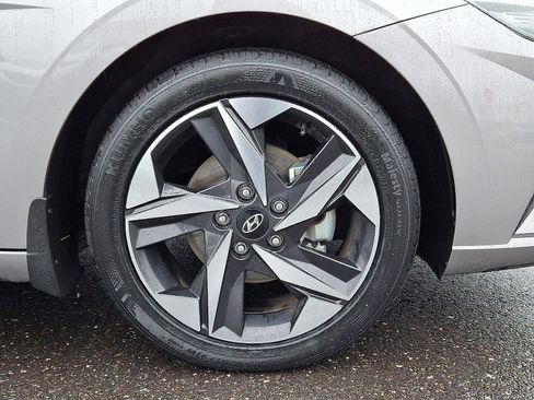 Certified 2023 Hyundai Elantra SEL w/ Convenience Package image 8