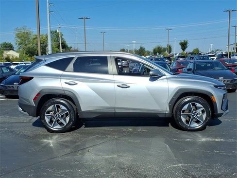 Certified 2025 Hyundai Tucson SEL image 7