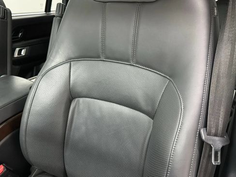 Used 2021 Land Rover Range Rover P525 Westminster Edition LWB AWD/4WD image 19