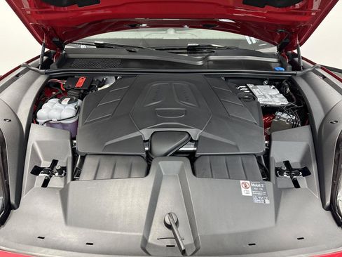 Certified 2026 Porsche Cayenne Coupe image 44