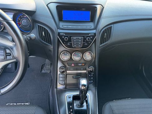 Used 2013 Hyundai Genesis 2.0T RWD image 14
