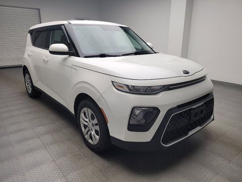 Used 2021 Kia Soul LX FWD image 13