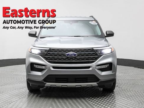 Used 2023 Ford Explorer XLT w/ Equipment Group 202A image 2