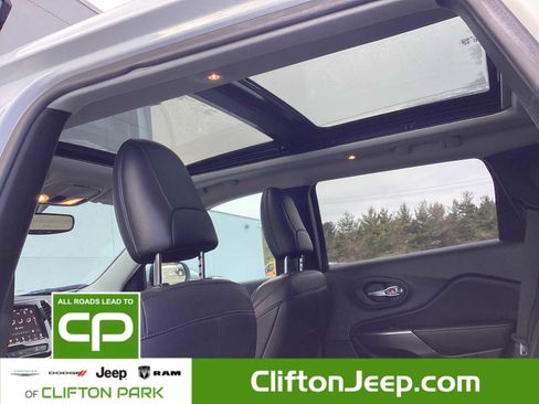 Certified 2021 Jeep Cherokee Limited w/ Elite Package image 12