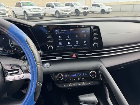 Used 2021 Hyundai Elantra SEL w/ Convenience Package image 26