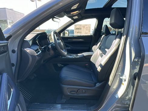 New 2026 INFINITI QX60 Sport w/ Dark Cargo Package image 7