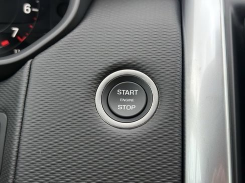 New 2025 Land Rover Discovery Dynamic SE image 29