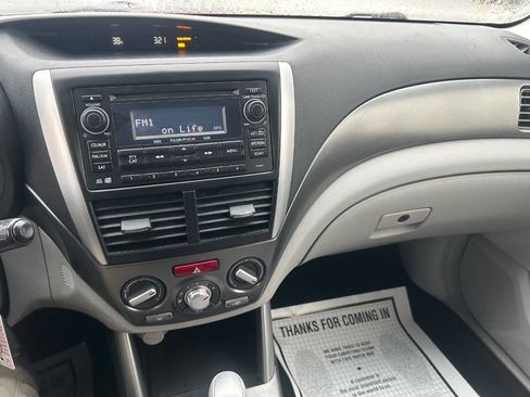 Used 2011 Subaru Forester 2.5X Premium image 23