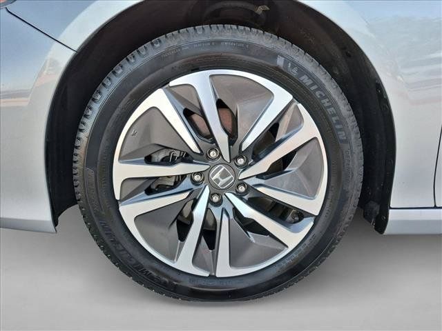 Used 2019 Honda Accord Touring image 25