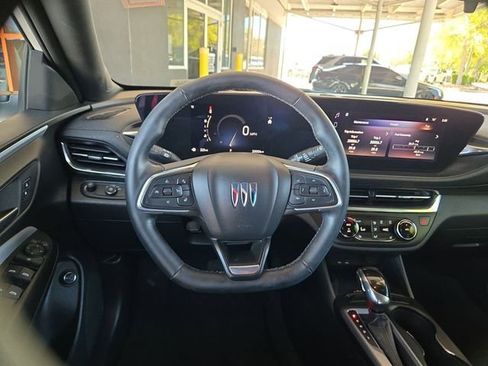 Certified 2024 Buick Envista Sport Touring w/ Convenience I Package FWD image 12
