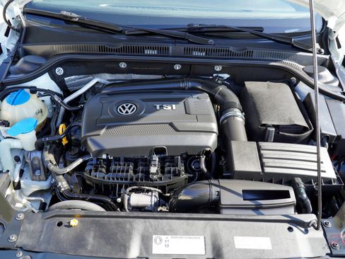 Used 2015 Volkswagen Jetta SE image 11
