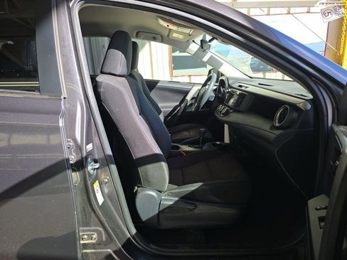 Used 2018 Toyota RAV4 LE w/ All Weather Liner Package image 12