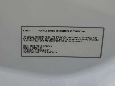 Used 2023 Tesla Model Y Long Range image 28