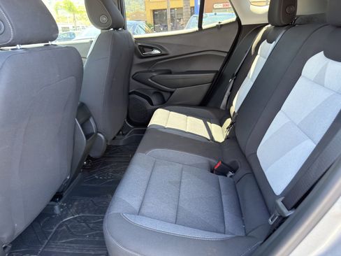 Used 2025 Chevrolet Trax LS image 17