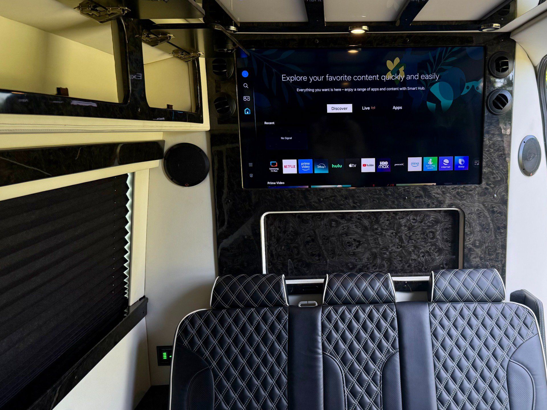 Used 2022 Mercedes-Benz Sprinter 2500 w/ Parking Package image 28