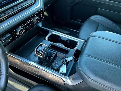 Used 2023 Chevrolet Silverado 1500 LTZ image 15