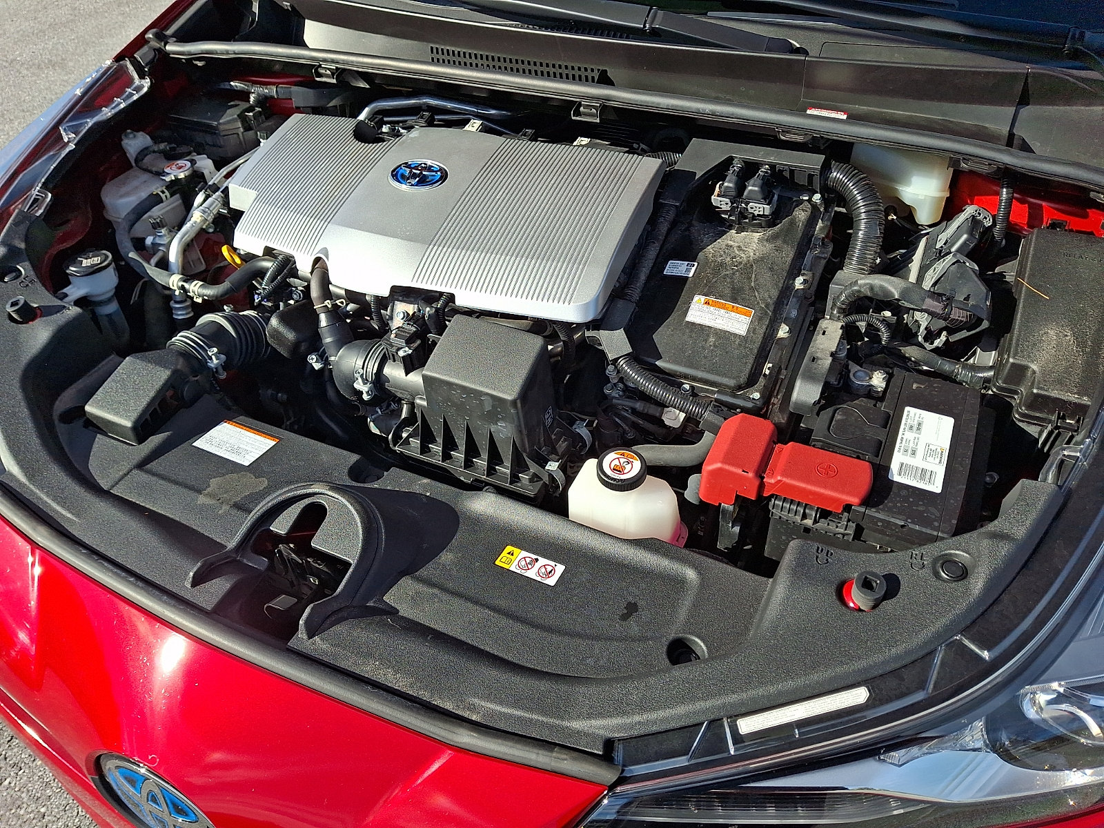 Used 2022 Toyota Prius LE FWD image 27
