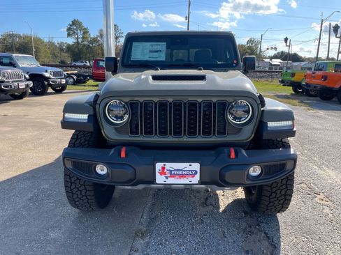 New 2025 Jeep Gladiator Mojave w/ Convenience Group image 10