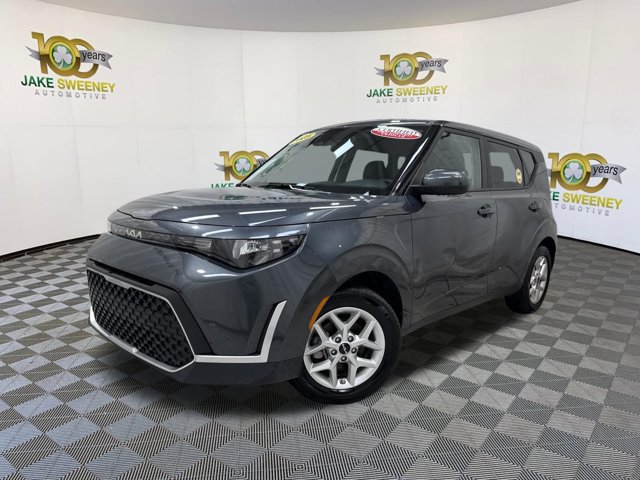 Certified 2025 Kia Soul LX w/ LX Technology Package FWD image 4