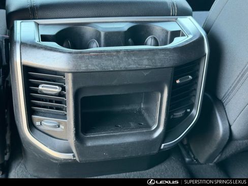Used 2020 RAM 1500 Big Horn AWD/4WD image 29