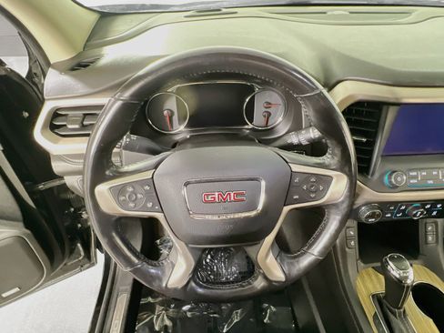 Used 2019 GMC Acadia Denali AWD/4WD image 11
