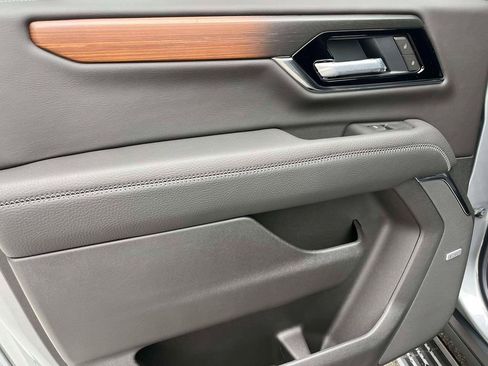 New 2026 GMC Yukon XL Denali AWD/4WD image 15
