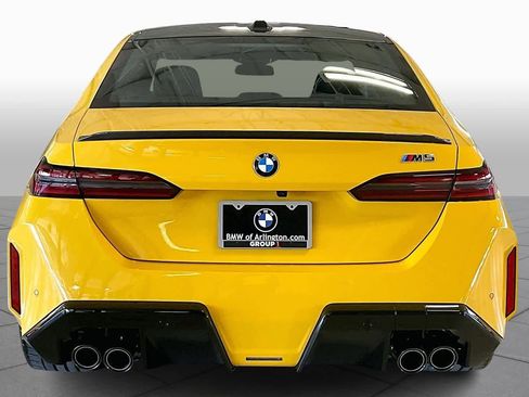 New 2026 BMW M5 w/ Carbon Package image 4