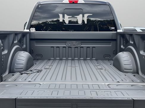 Used 2025 Ford F250 Lariat w/ Lariat Ultimate Package AWD/4WD image 8