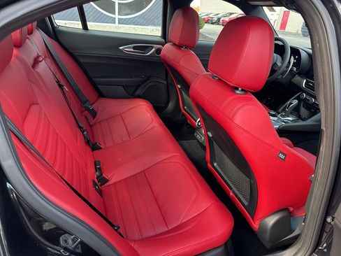 New 2025 Alfa Romeo Giulia AWD image 22