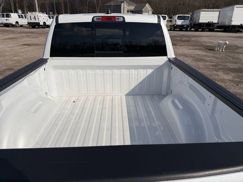 Used 2022 RAM 1500 Laramie AWD/4WD image 16