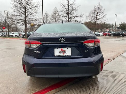 Used 2025 Toyota Corolla LE image 7