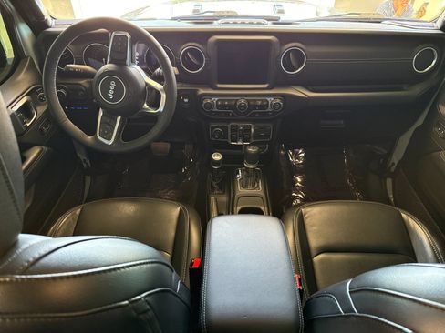Used 2023 Jeep Wrangler Unlimited Sahara w/ Dual Top Group AWD/4WD image 12