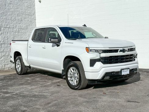 Used 2023 Chevrolet Silverado 1500 RST image 1