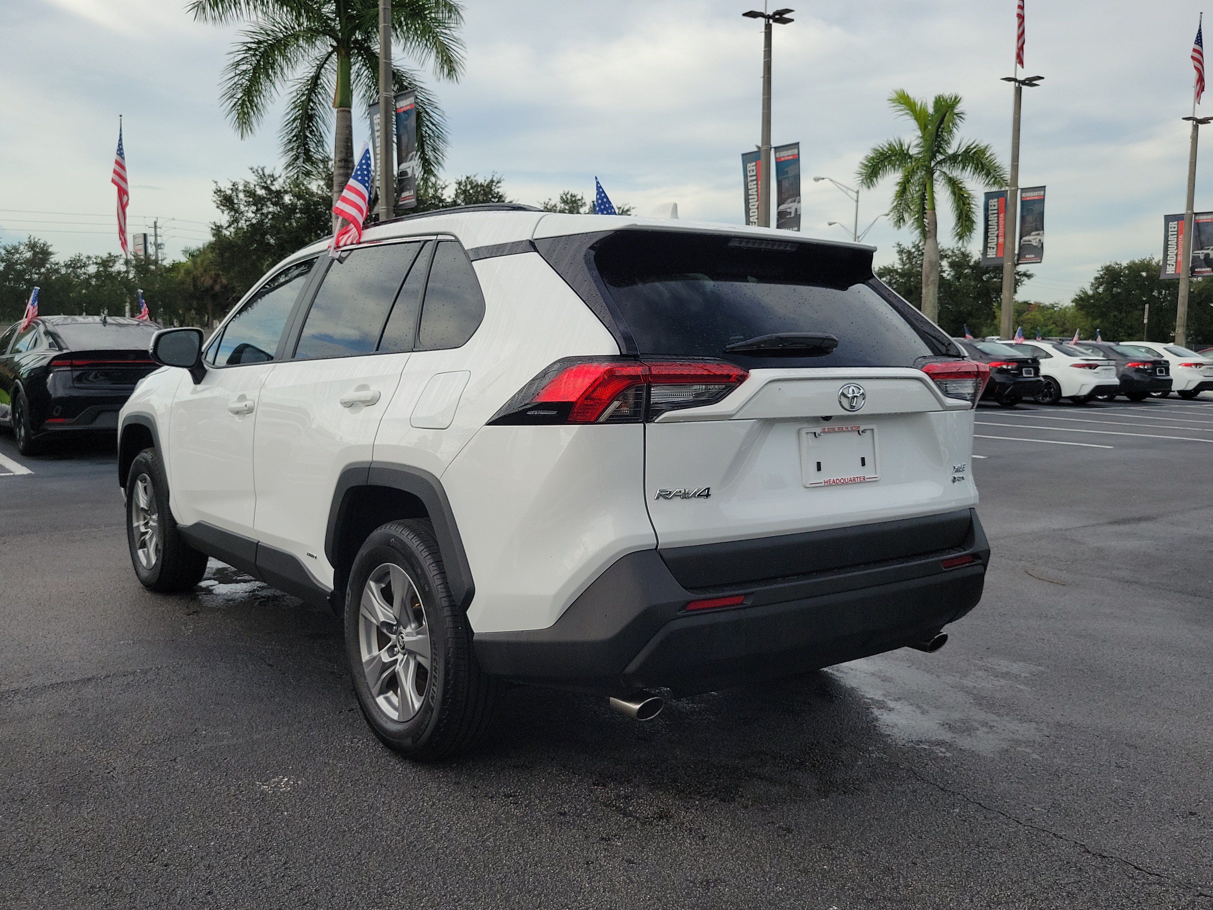 Used 2025 Toyota RAV4 XLE AWD/4WD image 9