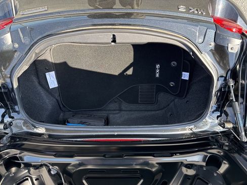 Used 2020 MAZDA MX-5 Miata Grand Touring RWD image 9