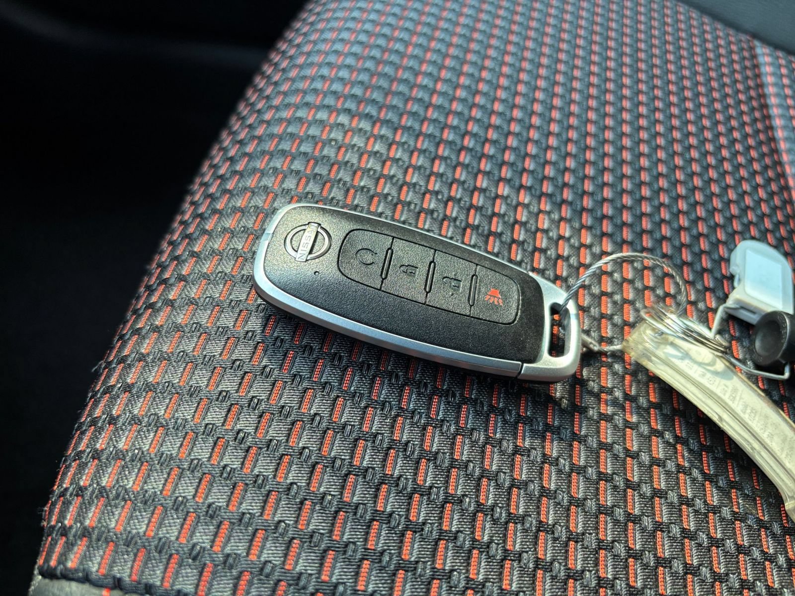 Used 2026 Nissan Kicks SR AWD/4WD image 20