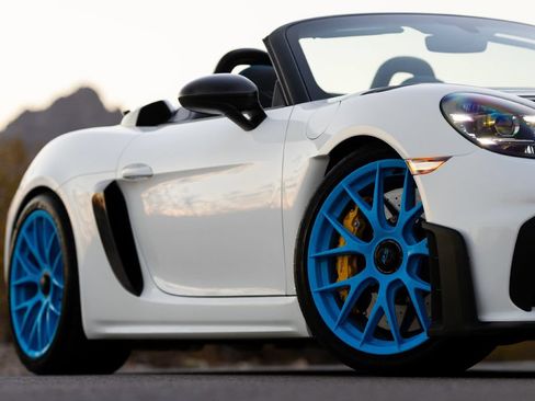 Used 2025 Porsche 718 Boxster Spyder RS w/ Weissach Package RWD image 19