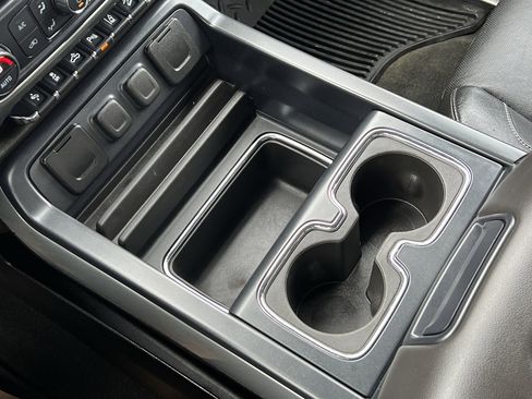 Used 2016 Chevrolet Silverado 2500 LTZ w/ LTZ Plus Package image 23