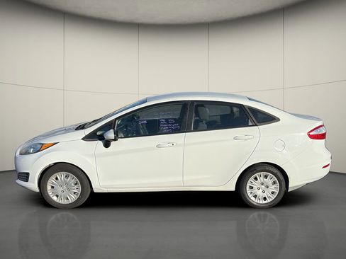 Used 2014 Ford Fiesta S image 4