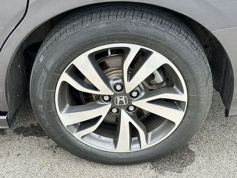 Used 2023 Honda Odyssey Touring image 5
