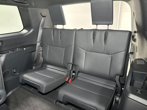Used 2025 Lexus GX 550 w/ Accessory Package (Z1) AWD/4WD image 27