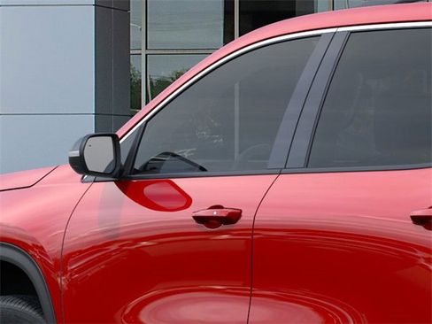 New 2026 Chevrolet Traverse LT image 12